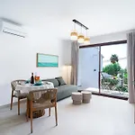 Capistrano Village Deluxe Garden 公寓