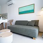 Capistrano Village Deluxe Garden 公寓 内尔哈