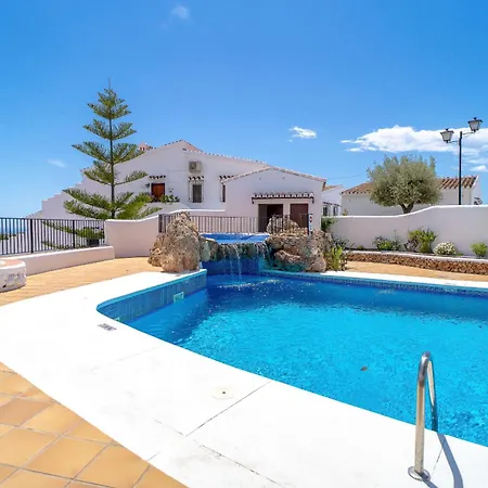 Apartamento Capistrano Village Deluxe Garden Nerja