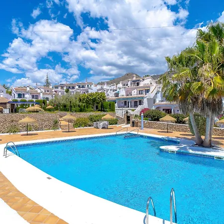 Apartamento Capistrano Village Deluxe Garden Nerja