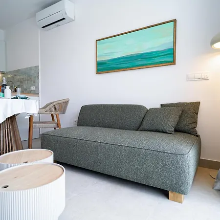 Capistrano Village Deluxe Garden Apartamento Nerja