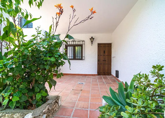 Capistrano Village Deluxe Garden Нерха