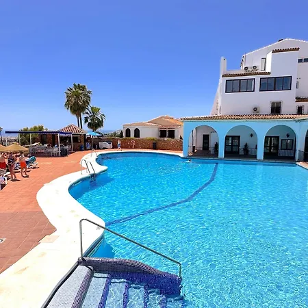 Capistrano Village Deluxe Garden Διαμέρισμα Nerja